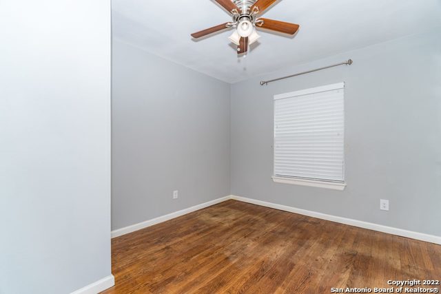 Image 9 of 18 For 467 Shannon Lee St