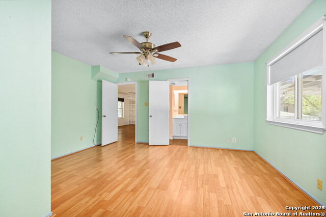 Image 9 of 18 For 11427 Rousseau St