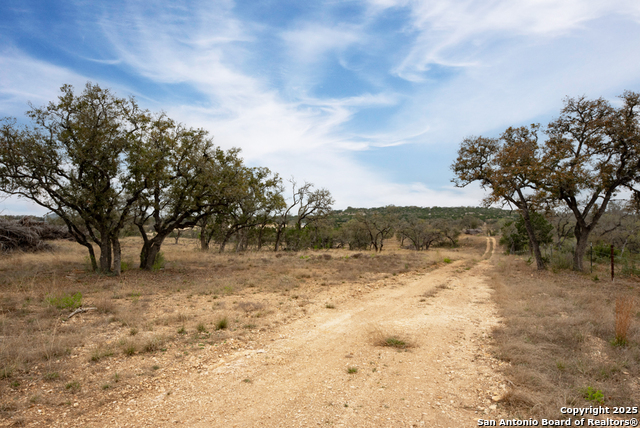 Image 17 of 38 For 4715 S Highway 16