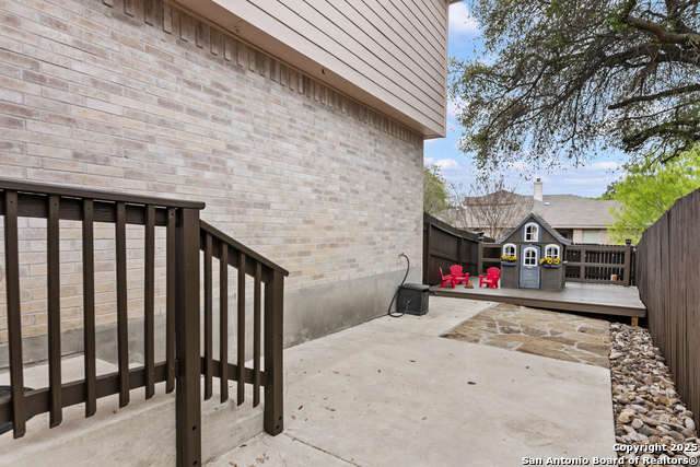 Image 16 of 19 For 7903 Woodchase