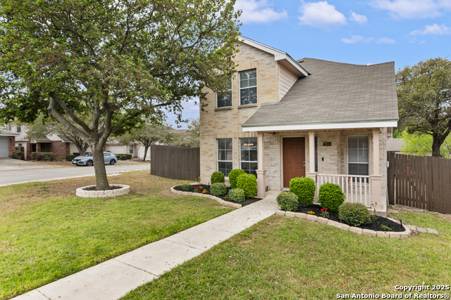 Image 2 of 19 For 7903 Woodchase