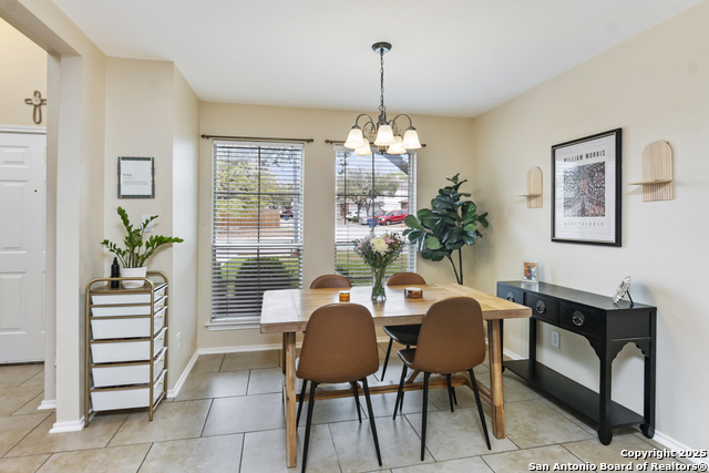 Image 5 of 19 For 7903 Woodchase