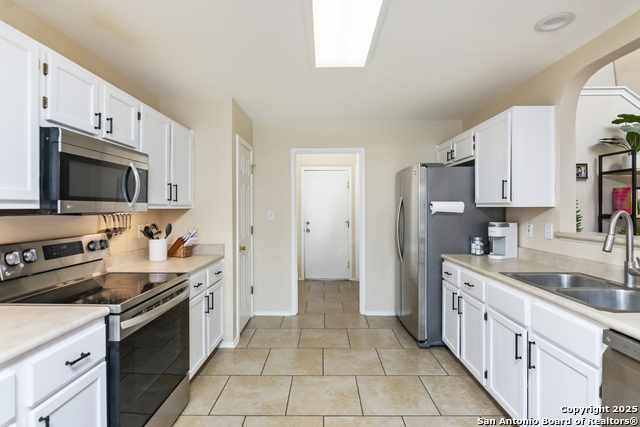 Image 7 of 19 For 7903 Woodchase