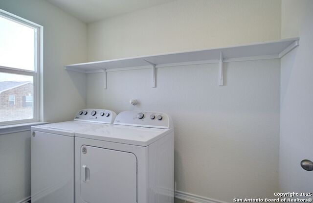 Image 11 of 28 For 14839 Vance Jackson  Unit