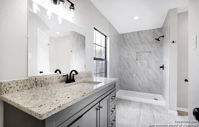 Listing photo id 11 for 7106 Grassy Trail
