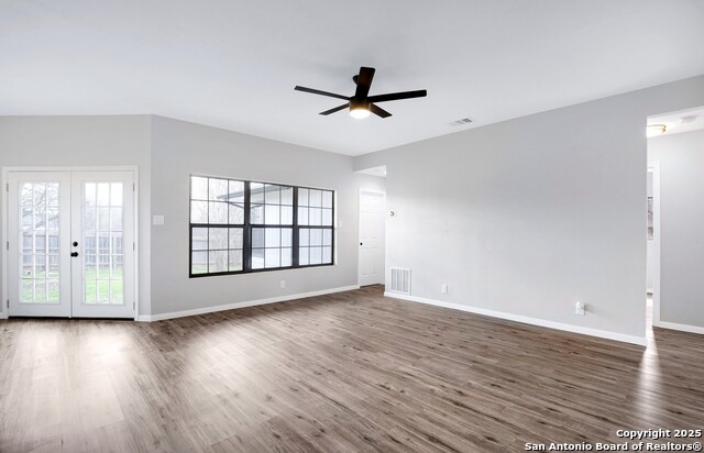 Listing photo id 0 for 7106 Grassy Trail