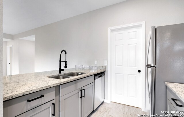 Listing photo id 5 for 7106 Grassy Trail