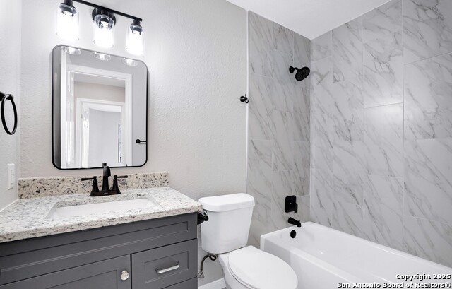Listing photo id 6 for 7106 Grassy Trail
