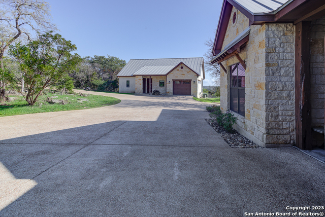 Image 40 of 54 For 178 Ridge Country