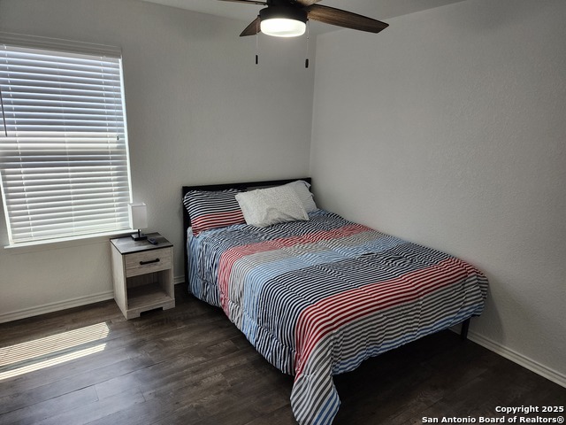 Listing photo id 10 for 8118 Sandbar