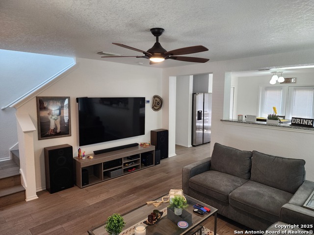 Listing photo id 2 for 8118 Sandbar