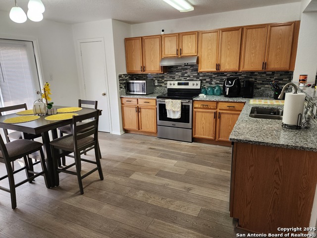 Listing photo id 6 for 8118 Sandbar