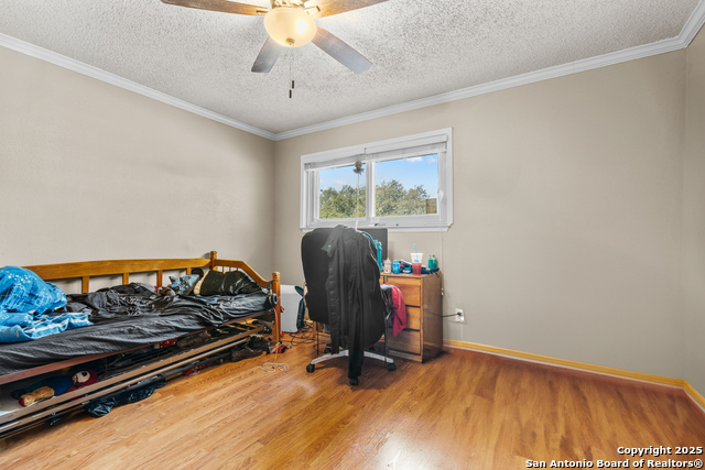 Image 12 of 17 For 8206 Evert  