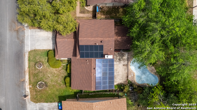 Image 16 of 17 For 8206 Evert  