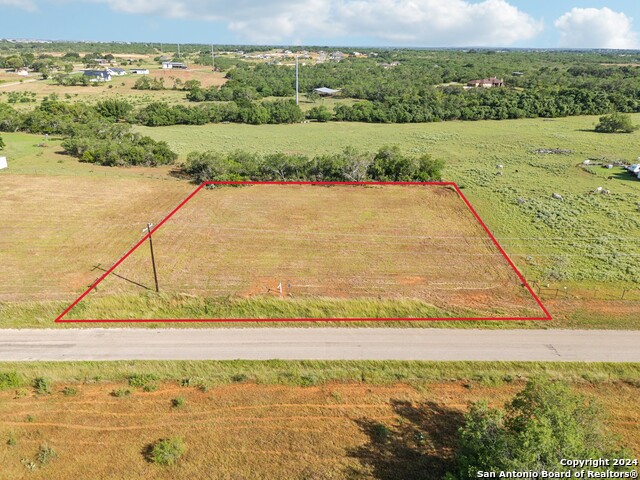 Image 2 of 7 For 593 County Road 405