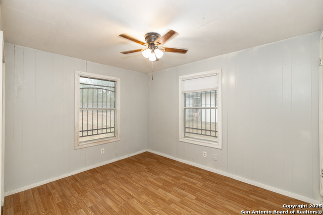 Image 4 of 9 For 525 Avenue D