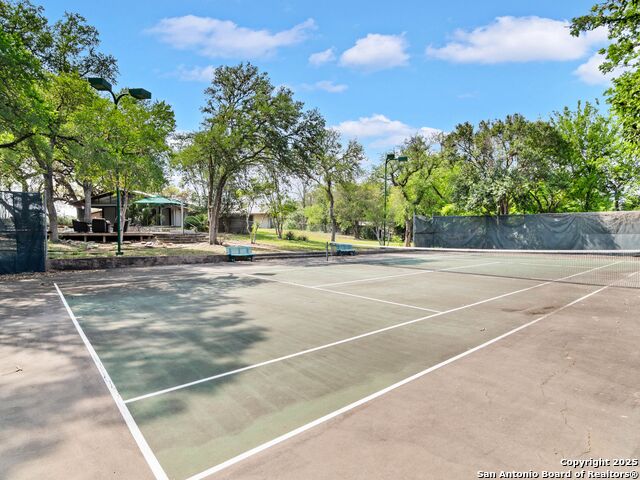 Image 4 of 41 For 2222 Nacogdoches