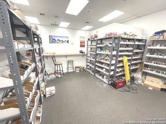 Listing photo id 27 for 4300 Sunshadow St