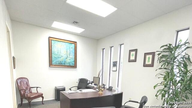 Listing photo id 37 for 4300 Sunshadow St