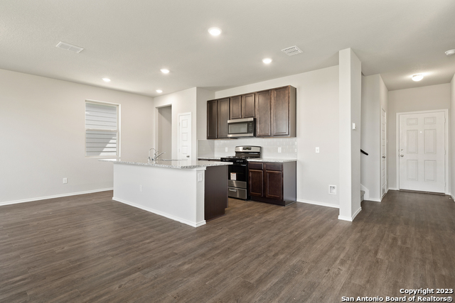 Image 7 of 17 For 4922 Blue Ranch