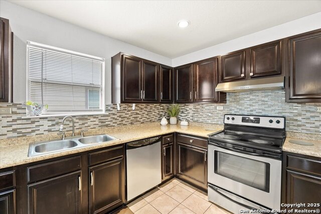 Listing photo id 8 for 3418 Marble Spur
