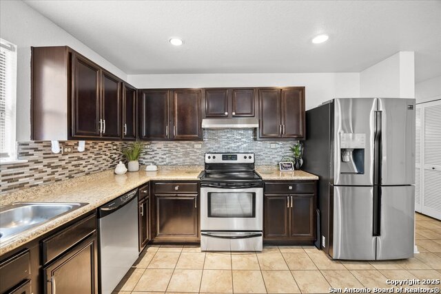 Listing photo id 7 for 3418 Marble Spur