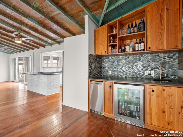 Image 14 of 32 For 315 Barrera St