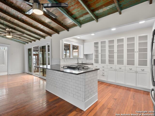 Image 15 of 32 For 315 Barrera St
