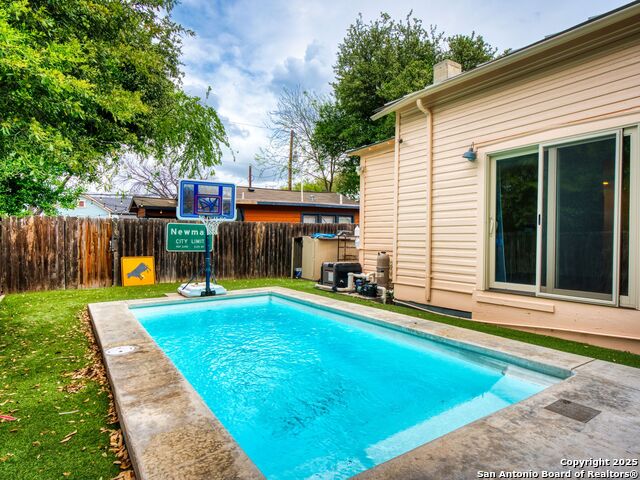 Image 31 of 32 For 315 Barrera St