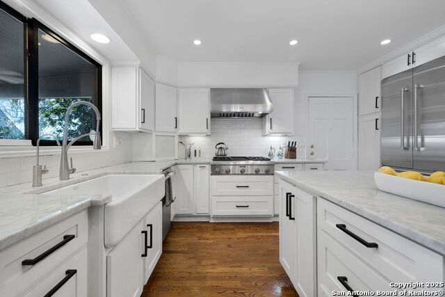 Image 11 of 32 For 112 Coventry Ln