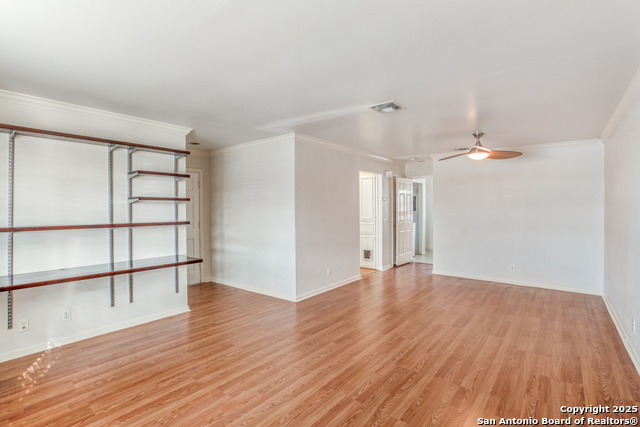 Image 6 of 12 For 165 Rampart Dr W 1203