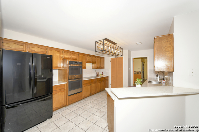 Image 10 of 36 For 14743 Oak Briar