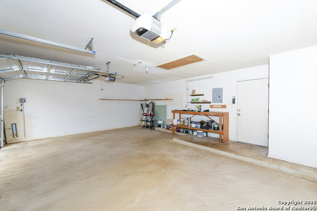 Image 14 of 36 For 14743 Oak Briar