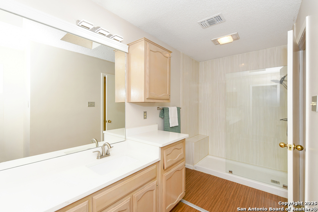 Image 27 of 36 For 14743 Oak Briar