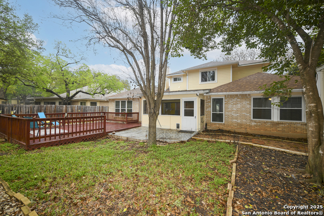 Image 34 of 36 For 14743 Oak Briar