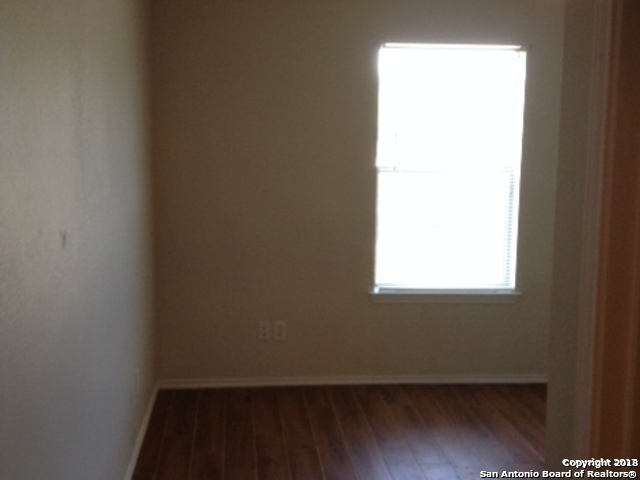 Image 8 of 11 For 10827 Mathom Landing  3