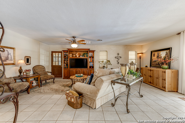 Image 10 of 50 For 8651 Bindseil Ln