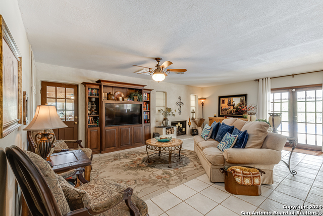Image 11 of 50 For 8651 Bindseil Ln
