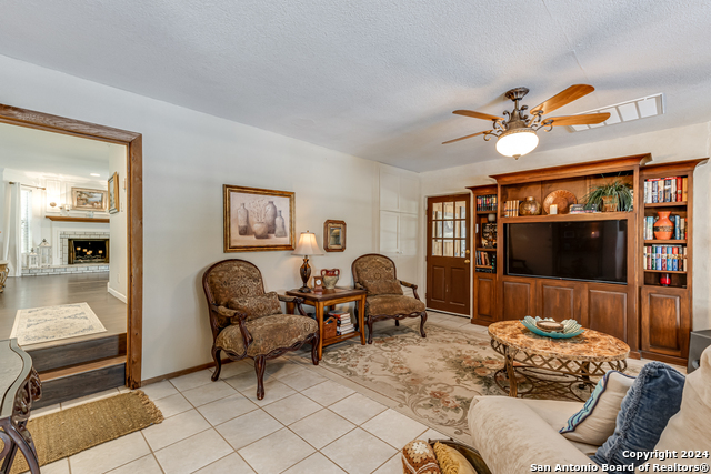 Image 13 of 50 For 8651 Bindseil Ln
