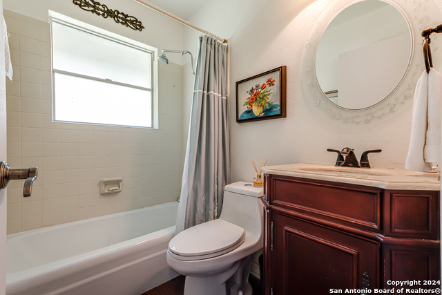 Image 18 of 50 For 8651 Bindseil Ln