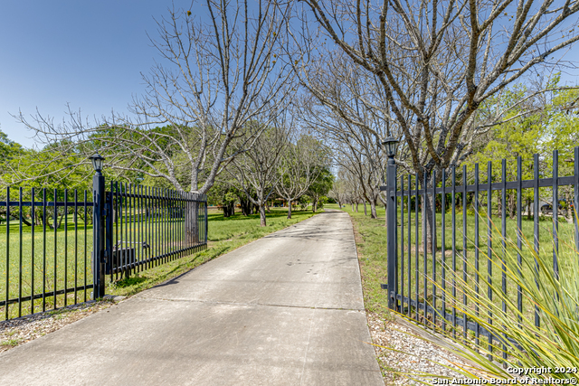 Image 2 of 50 For 8651 Bindseil Ln