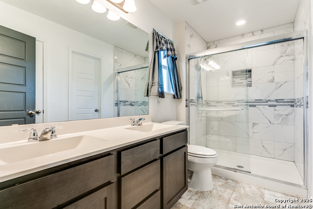 Image 15 of 26 For 3992 Gentle Mdw