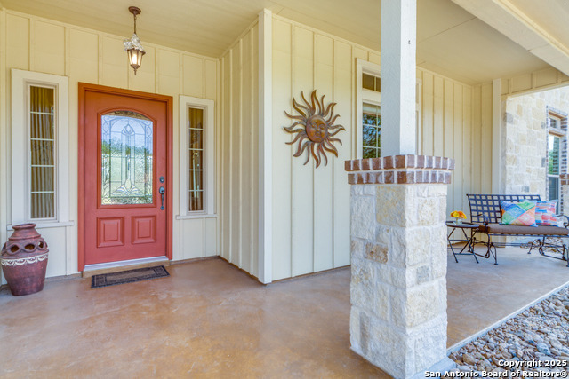 Listing photo id 1 for 116 Clear Spring