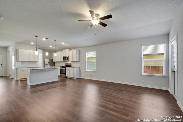 Image 4 of 25 For 13910 Trinity Cove