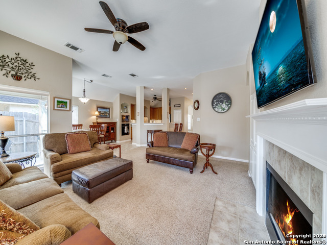 Image 12 of 28 For 2612 Foresthaven Dr.