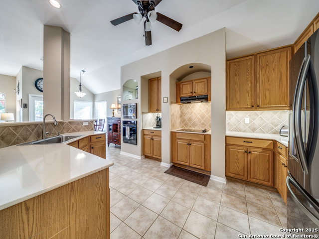 Image 13 of 28 For 2612 Foresthaven Dr.