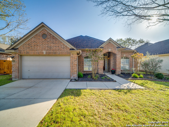 Image 2 of 28 For 2612 Foresthaven Dr.