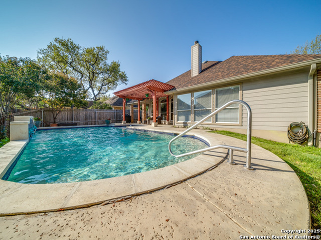 Image 28 of 28 For 2612 Foresthaven Dr.