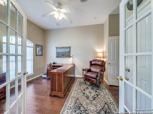 Image 6 of 28 For 2612 Foresthaven Dr.