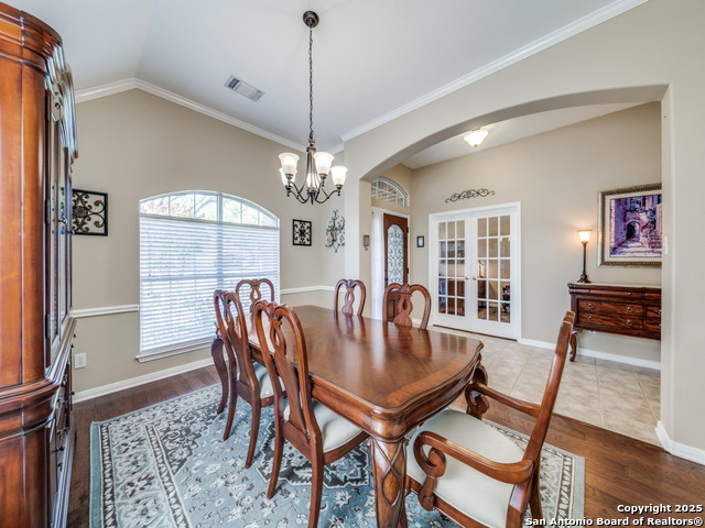 Image 9 of 28 For 2612 Foresthaven Dr.